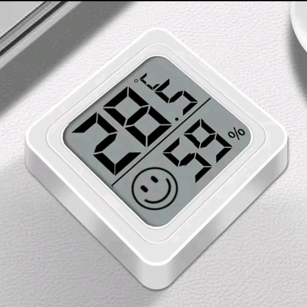 Smart Digital Thermometer & Hygrometer – Minimalist Comfort Monitor